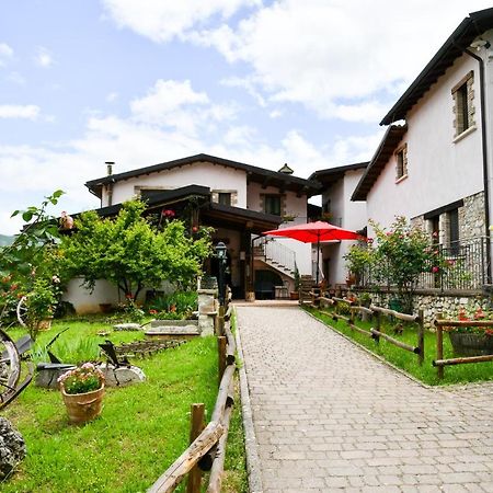 Agriturismo Valle Tezze Cascia Buitenkant foto