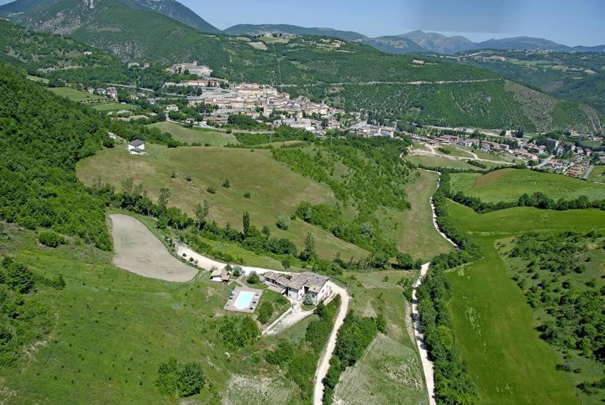 Agriturismo Valle Tezze Cascia Buitenkant foto